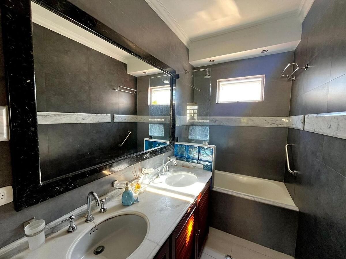 Apartment Beautiful Furnished House In Ctg *