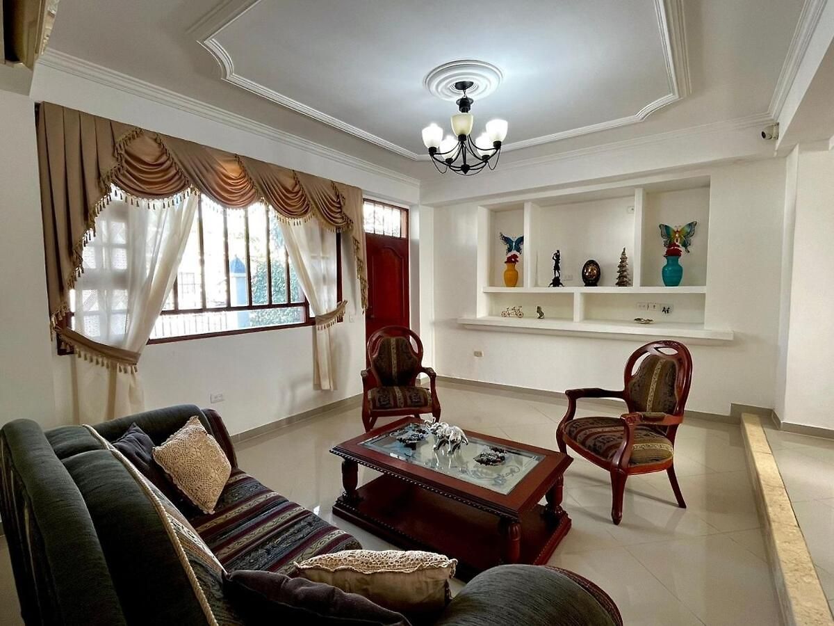 Beautiful Furnished House In Ctg * Cartagena